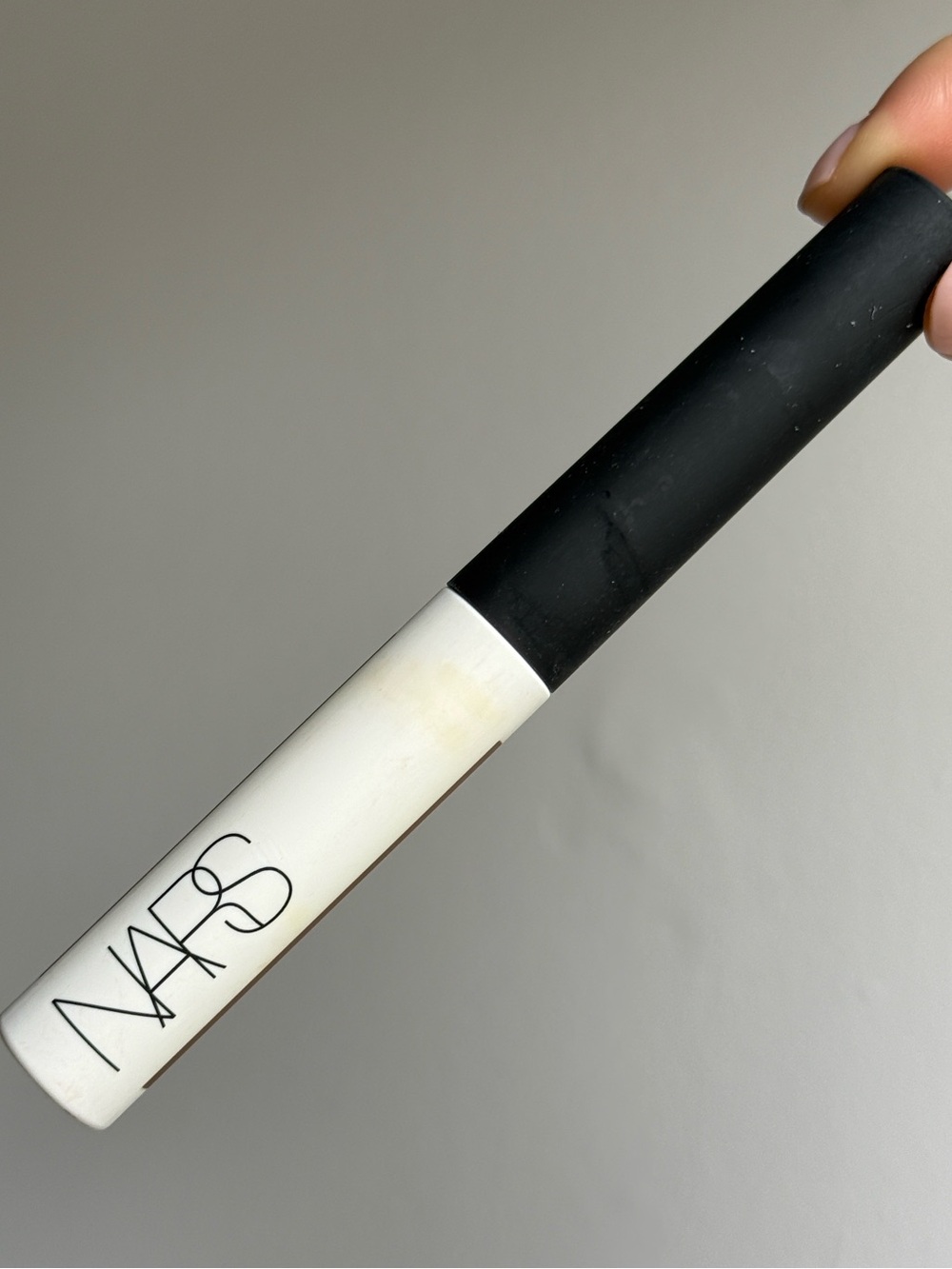 NARS Tinted Smudge Proof Eyeshadow Base "Dark"